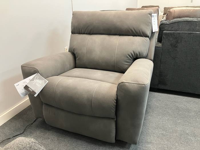 Living room furniture example at BoxDrop Summersville