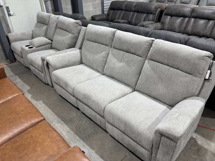 Living room furniture example at BoxDrop Summersville