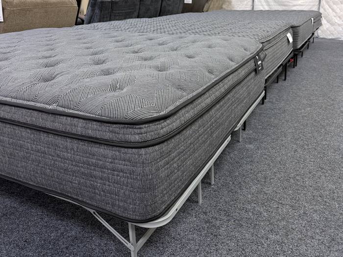 Mattress example at BoxDrop Summersville